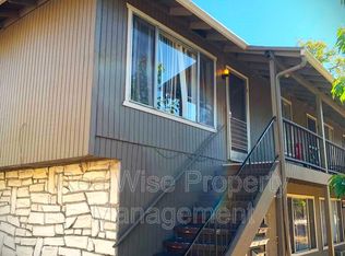 401 SE 9th St UNIT C, Grants Pass, OR 97526