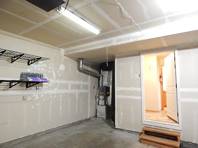 6391 W Trestle St #2 — Photo 10