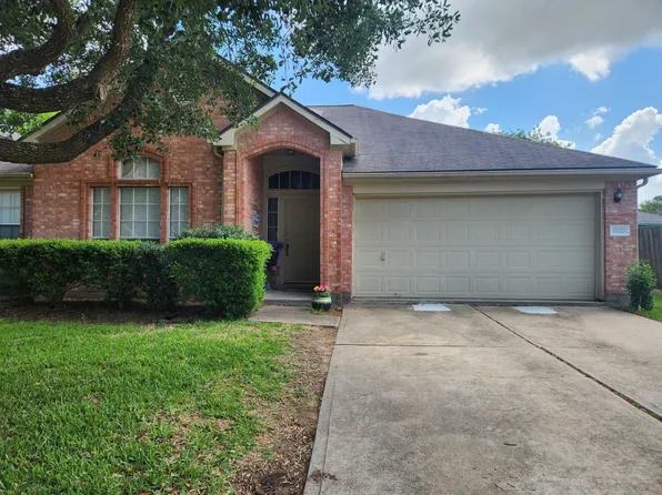 17123 Pecan Acres Dr, Sugar Land, TX 77498