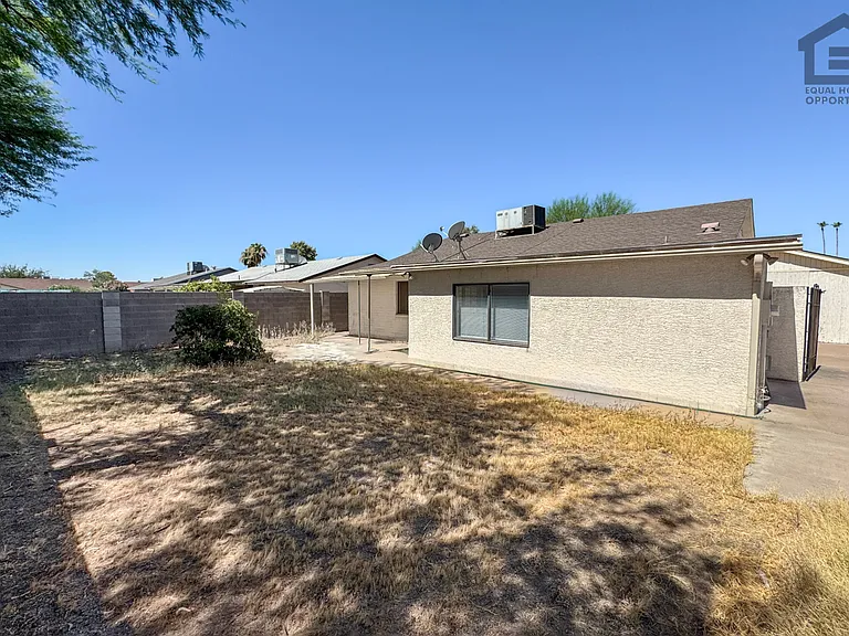 9613 N 55th Dr — Photo 31