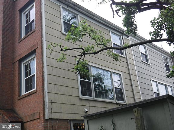 2nd image of 8115 Pinelake Ct