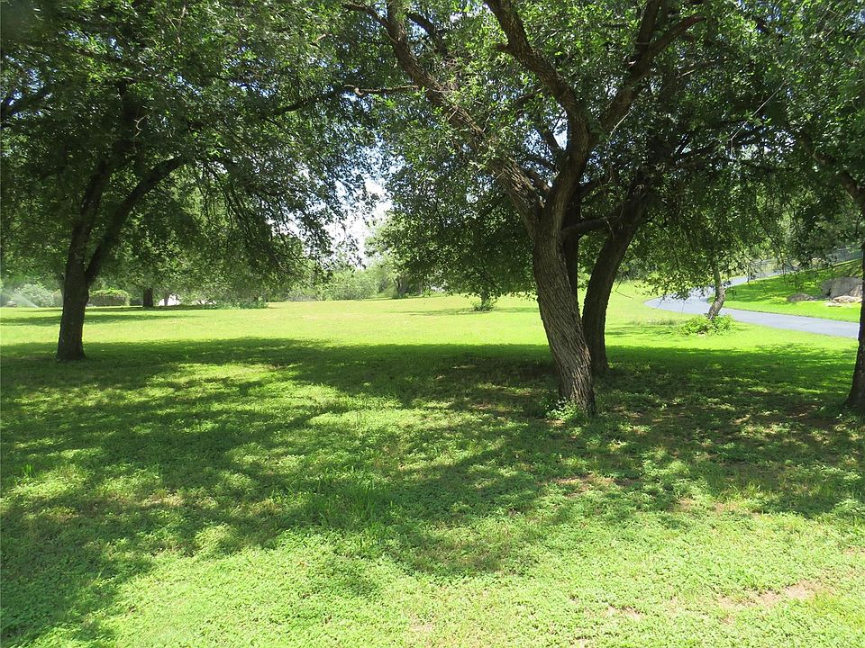 2nd image of 67 Bridgepoint Dr #3