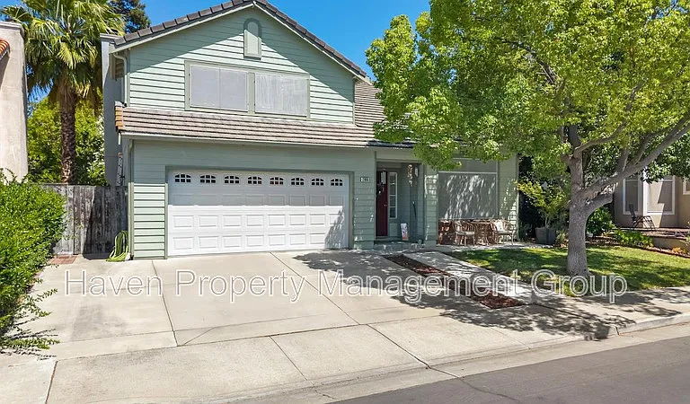 2866 Valcourt Way — Photo 1