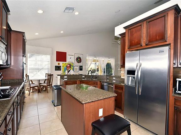 5th image of 2831 Valeria Rose Way