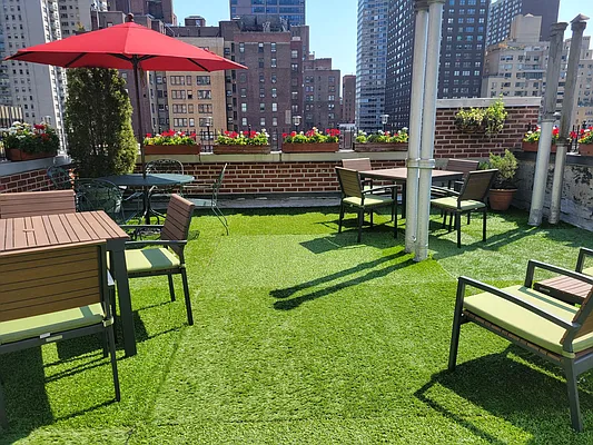 Sold by Corcoran | media 7