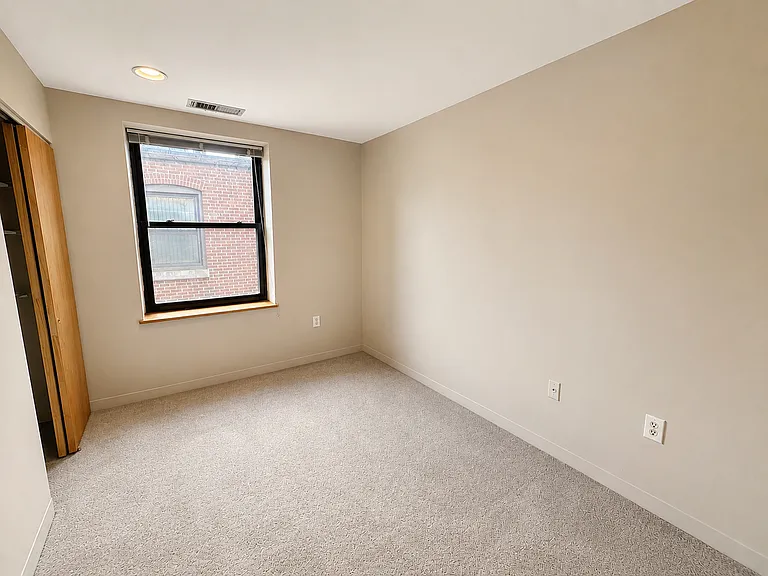 87 Gainsborough St — Photo 6
