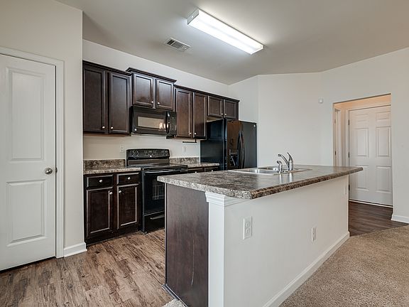 5th image of 7627 Galvin St #1
