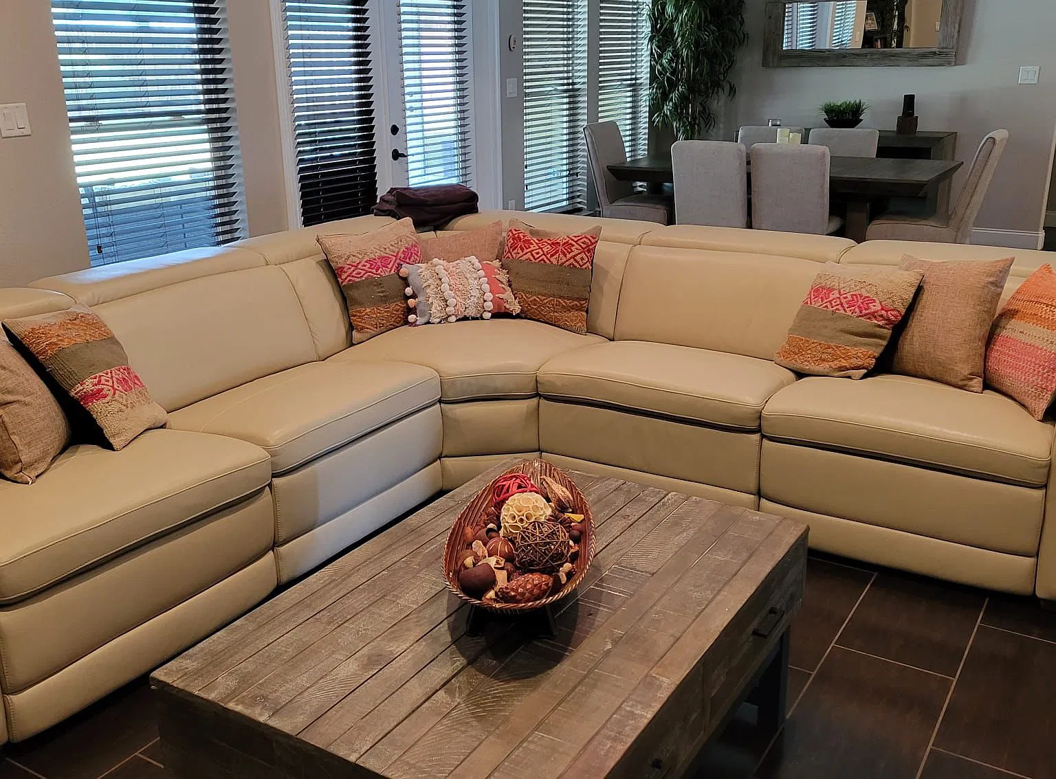 323 Greenwood Way — Photo 4