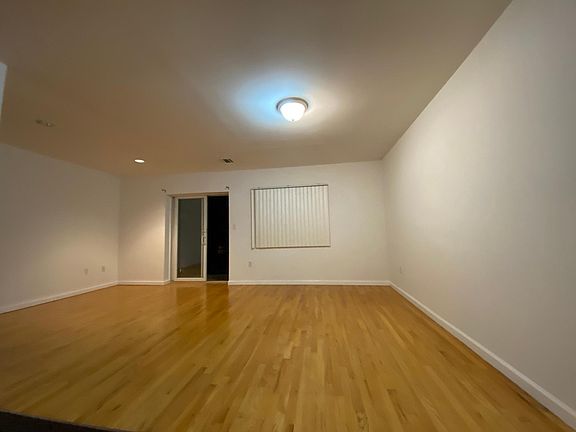 5th image of 11442 Dalian Ct