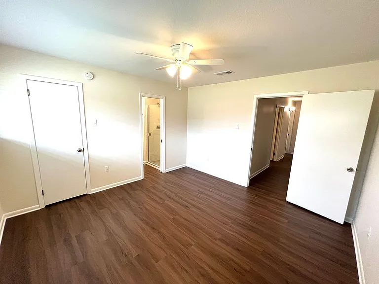3041 Singletary Dr — Photo 12