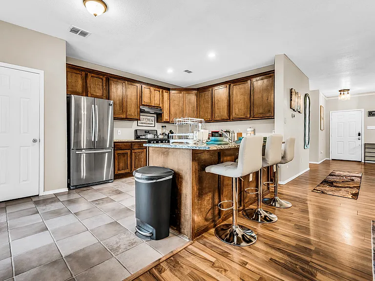 4709 Sleepy Ridge Cir — Photo 29
