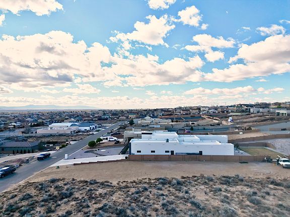 5th image of 2307 14th St SW