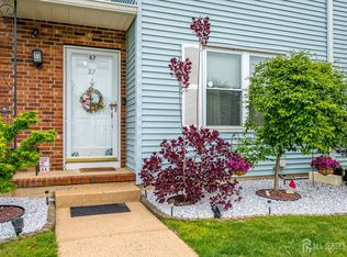 87 Brookview Cir, Jamesburg, NJ 08831