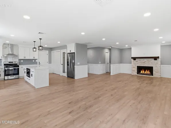 70 Innsbruck Drive, Toms River, NJ 08757