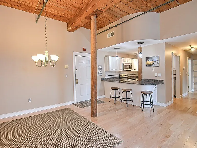 14 Sanford St #29 — Photo 7