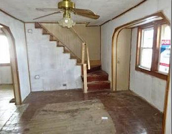 2nd image of 1006 3rd Ave