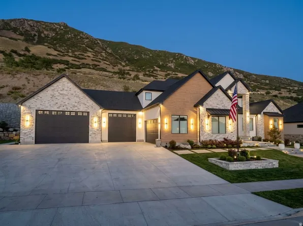 268 N Flag Rock Dr, Farmington, UT 84025