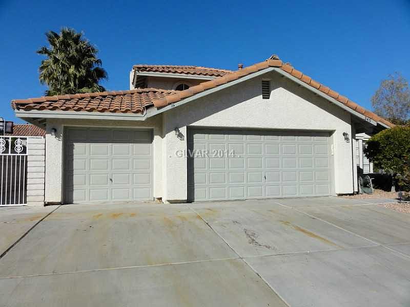 1st image of 345 Hutchings Ln