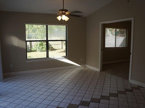 5th image of 3381 Excalibur Way