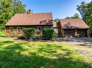 301 Cobham Ln, Cabot, PA 16023