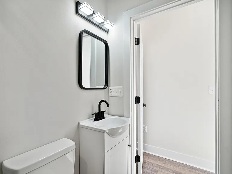 4141 Mantua Ave #2F — Photo 8