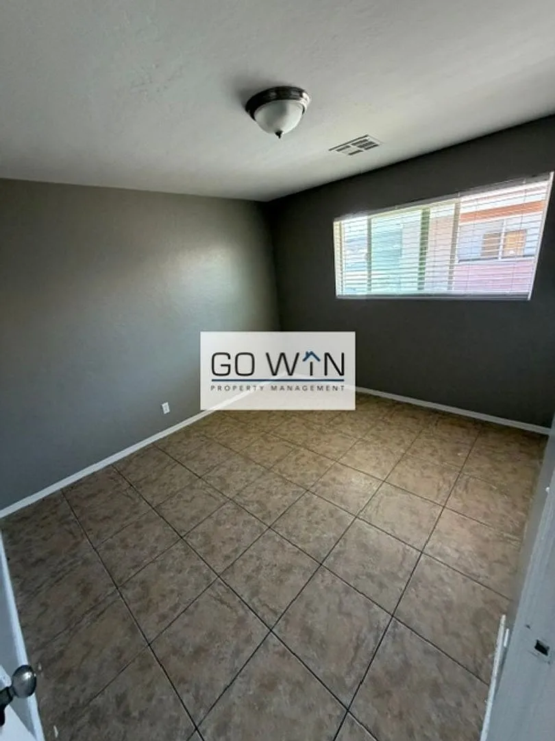 22 E Ingram St — Photo 4