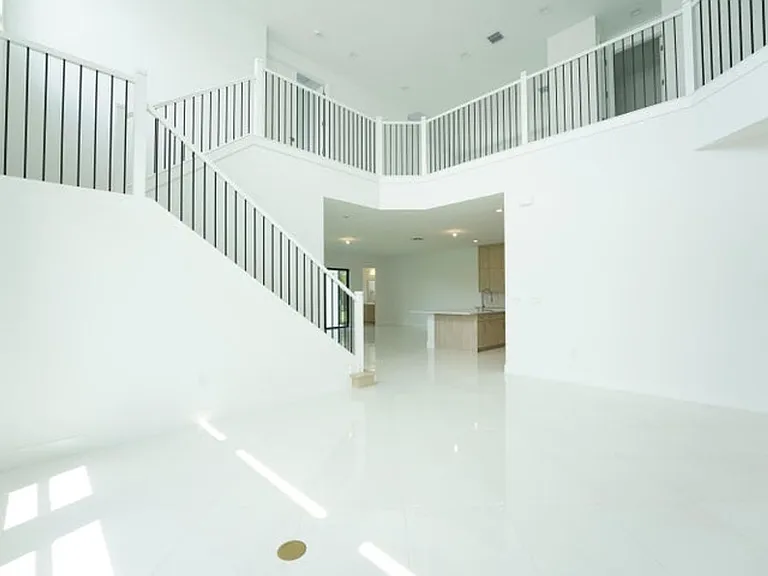 9099 Silver Marsh Ln — Photo 11