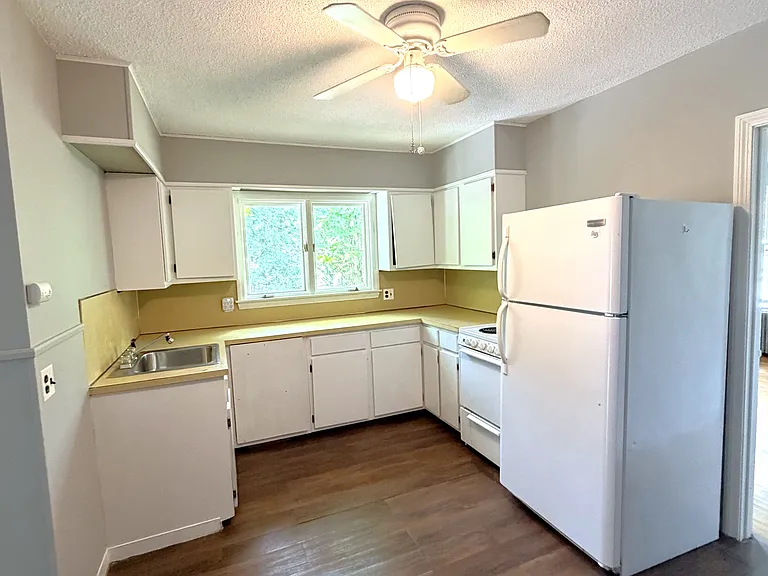 14 Chubbuck St #2R — Photo 1