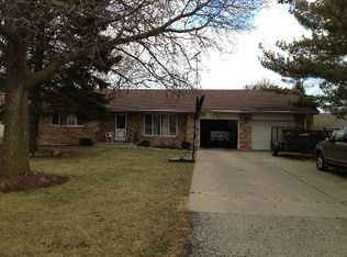 875 Birchwood Rd, Aurora, IL 60505