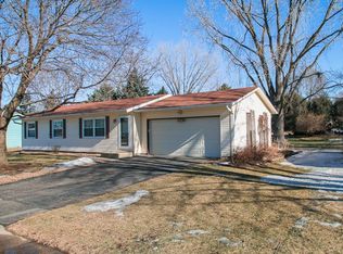 15310 Dresden Trl, Apple Valley, MN 55124