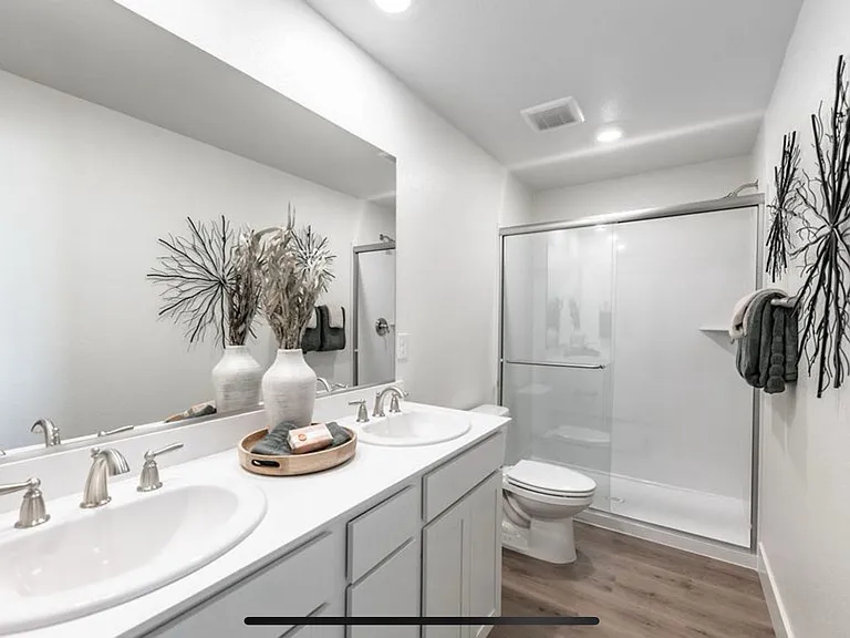 5870 Grand Row Way — Photo 11