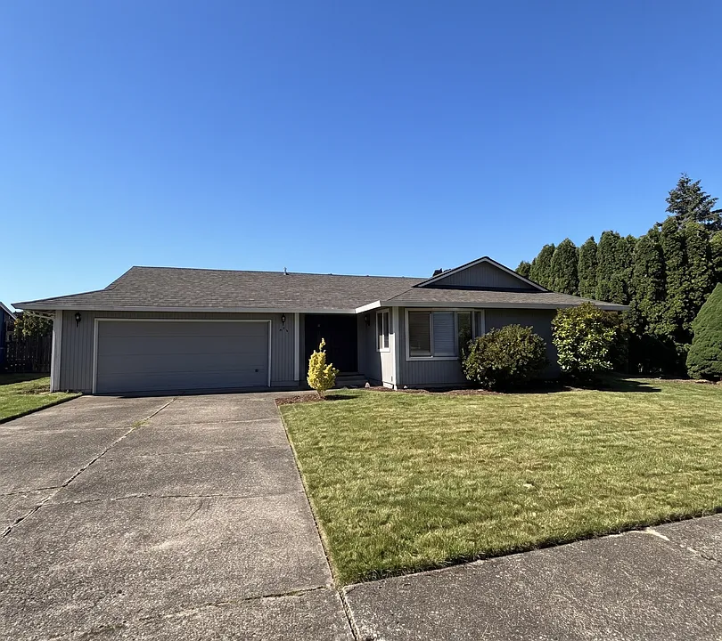 408 Pinehurst Dr