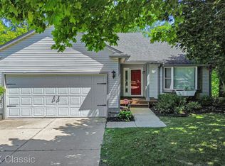 2620 Trailwood Ct, Howell, MI