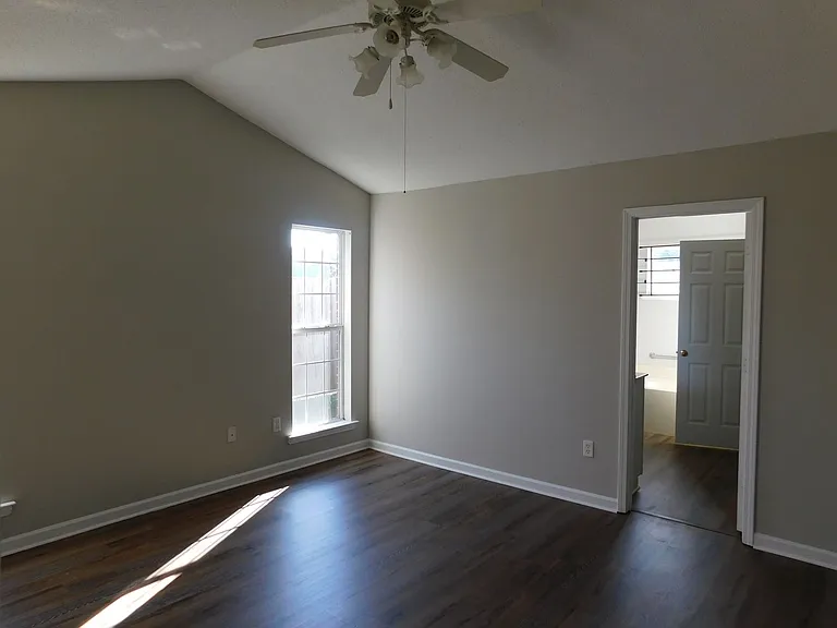2469 Lasonya Ln — Photo 13
