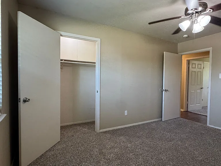 8414 Cambridge Rd #C06 — Photo 16