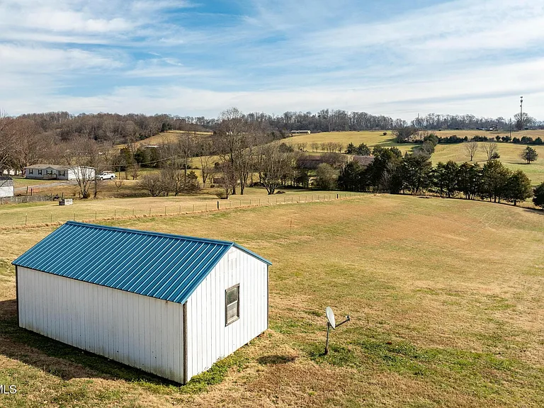 133 Paynetown Rd — Photo 43