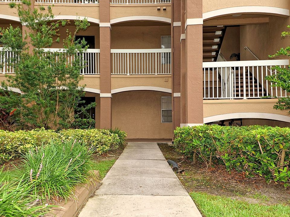 1st image of 13917 Fairway Island Dr APT 915