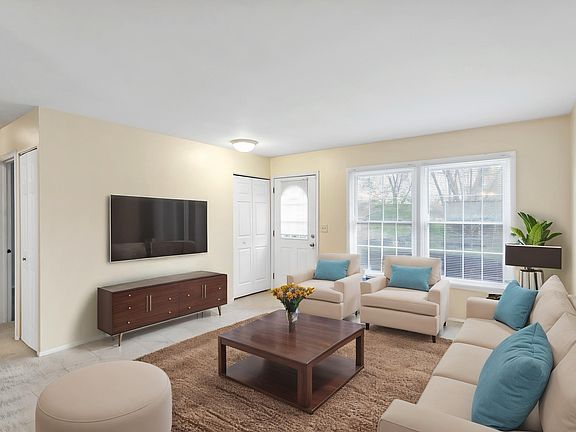 4th image of 21 Wildwood Ln #G