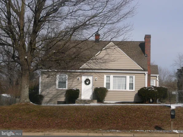 267 Deacon Rd, Fredericksburg, VA 22405