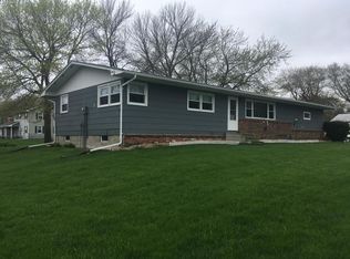 400 Adams St, Armstrong, IA 50514