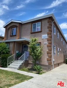 743 E 84th St, Los Angeles, CA, 90001