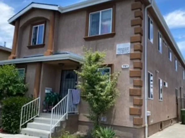 743 E 84th St, Los Angeles, CA 90001