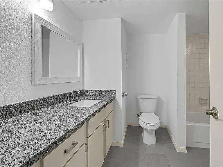 8429 Hearth Dr #32 — Photo 9
