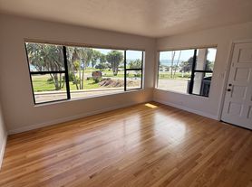 3708 Crown Point Dr, San Diego, CA