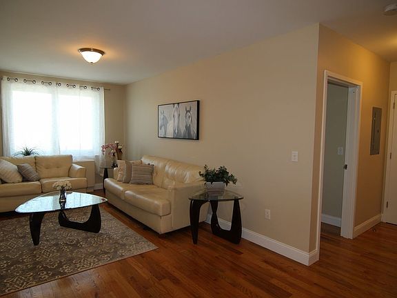 3rd image of 2012 31st St APT 6D