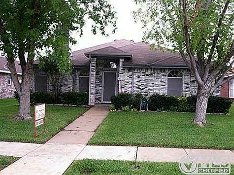 1st image of 2517 Hidden Springs Dr