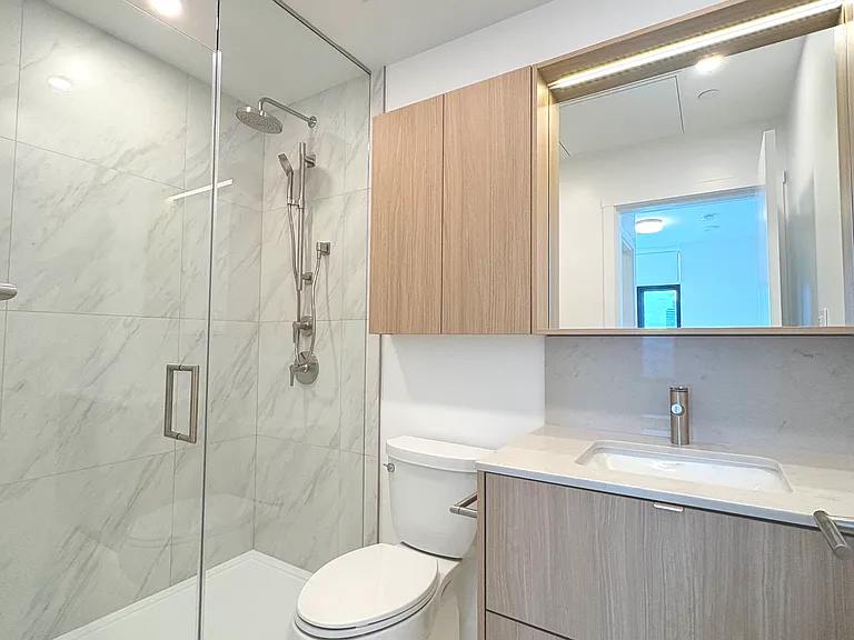 626 Claremont St #810 — Photo 9