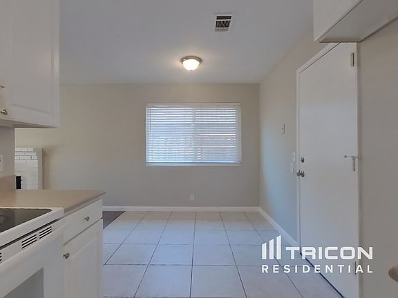 5th image of 810 Capstan Ct