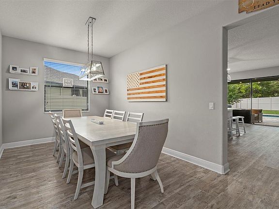 4th image of 1569 N RIVER CIRCLE