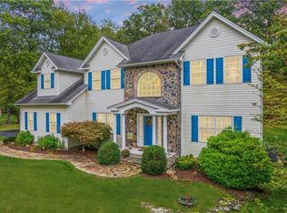 106 Lorne Dr, East Stroudsburg, PA 18301